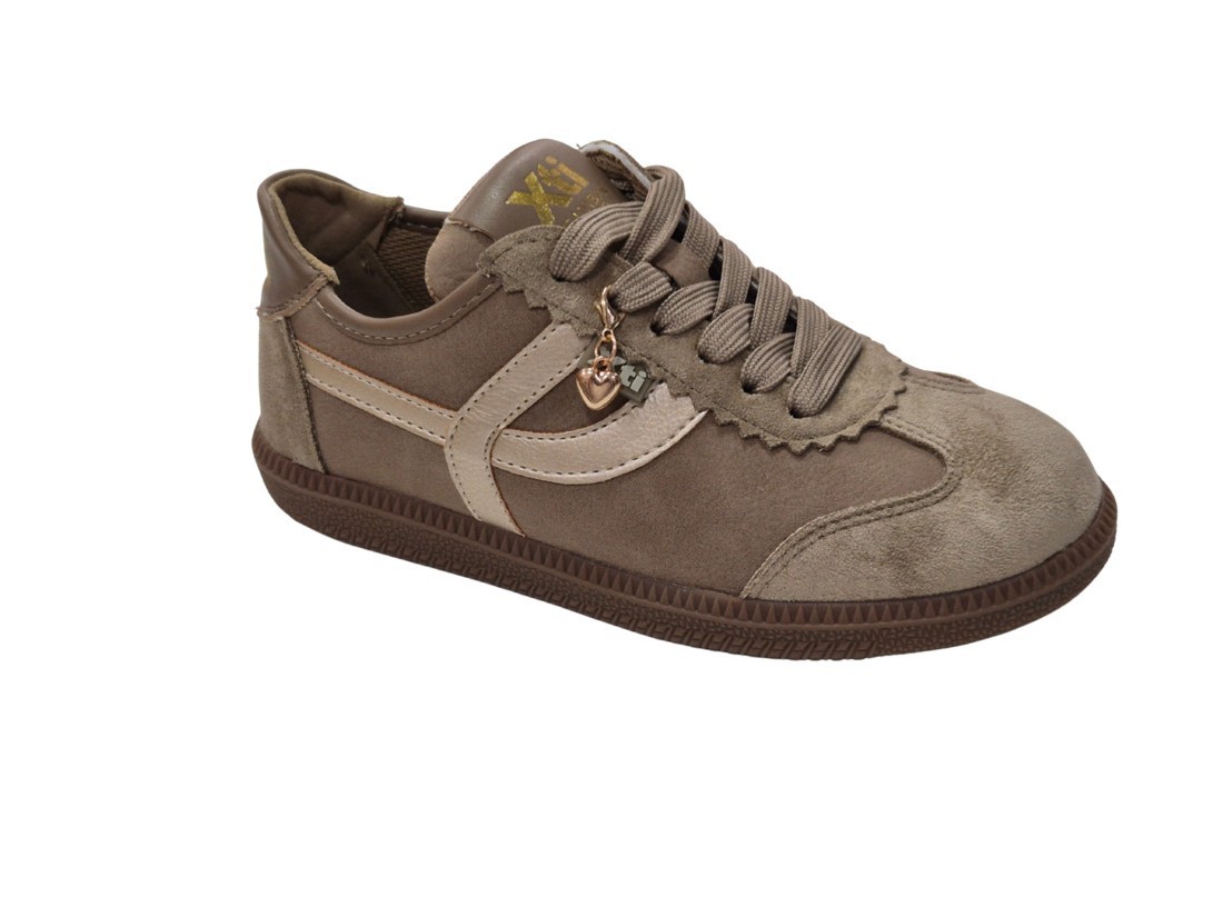 Xti - Zapatillas deportivas casuales para niñas modelo 154036 diseño cómodo y ligero uso diario