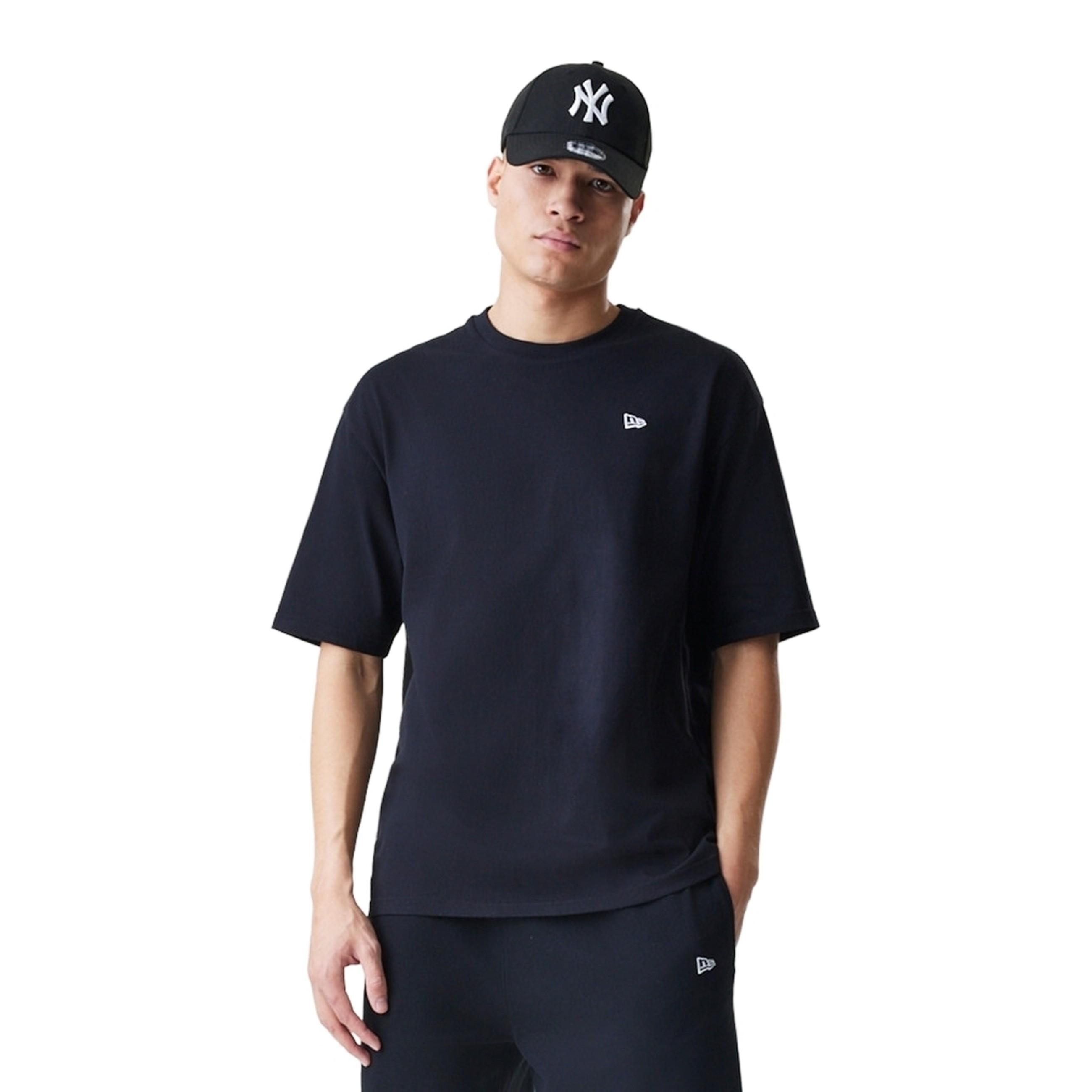 CAMISETA NEW ERA NEGRA NE ESSENTIALS OS TEE BLK