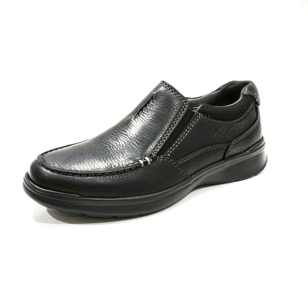 Zapatos Clarks modelo Cotrell Free en color Negro