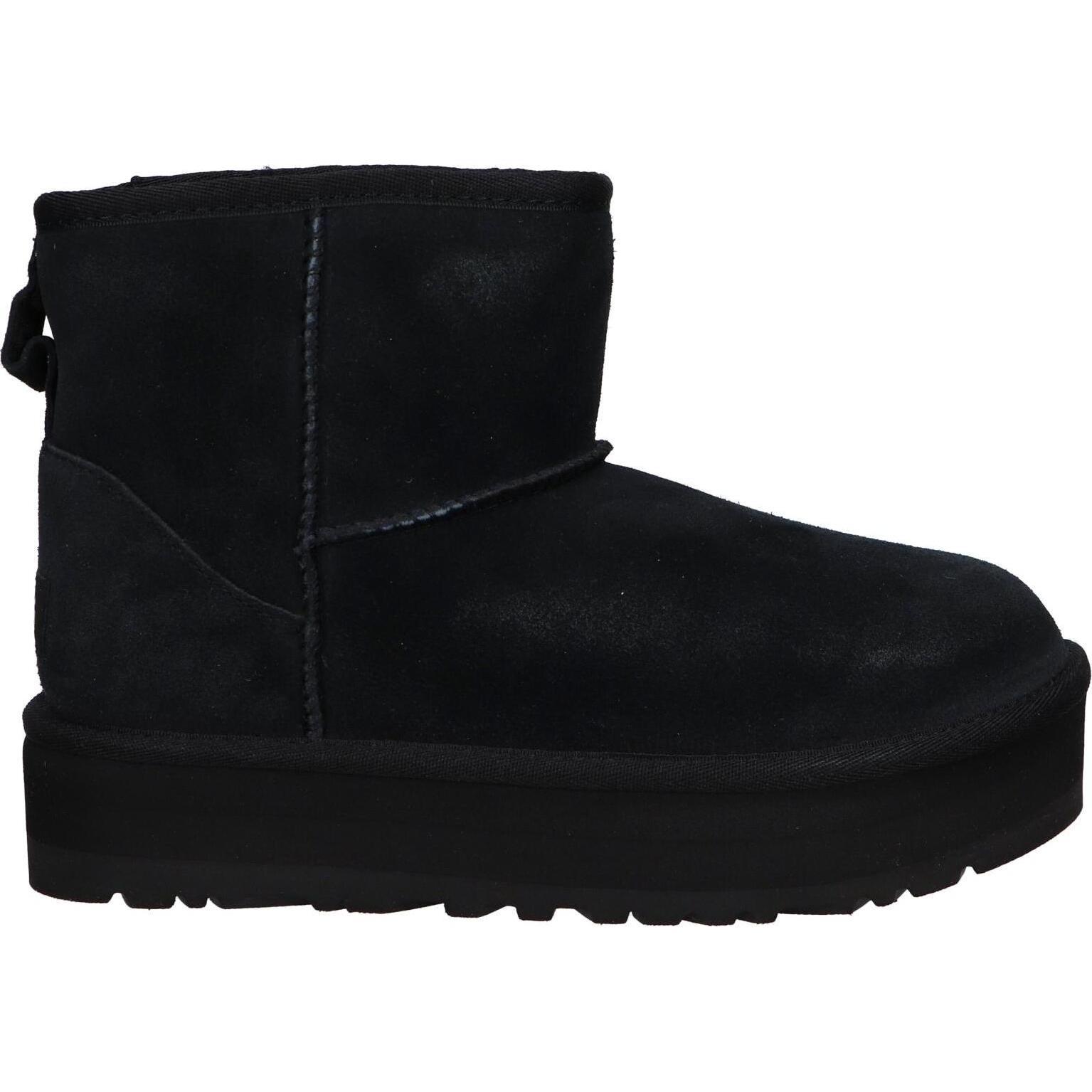 UGG 1143700K CLASSIC MINI PLATFORM BLACK girl's winter boots with cushioned insole and anti-slip flexible sole, perfect for autumn/winter comfort and style, ideal girl's winter boots for cold weather.