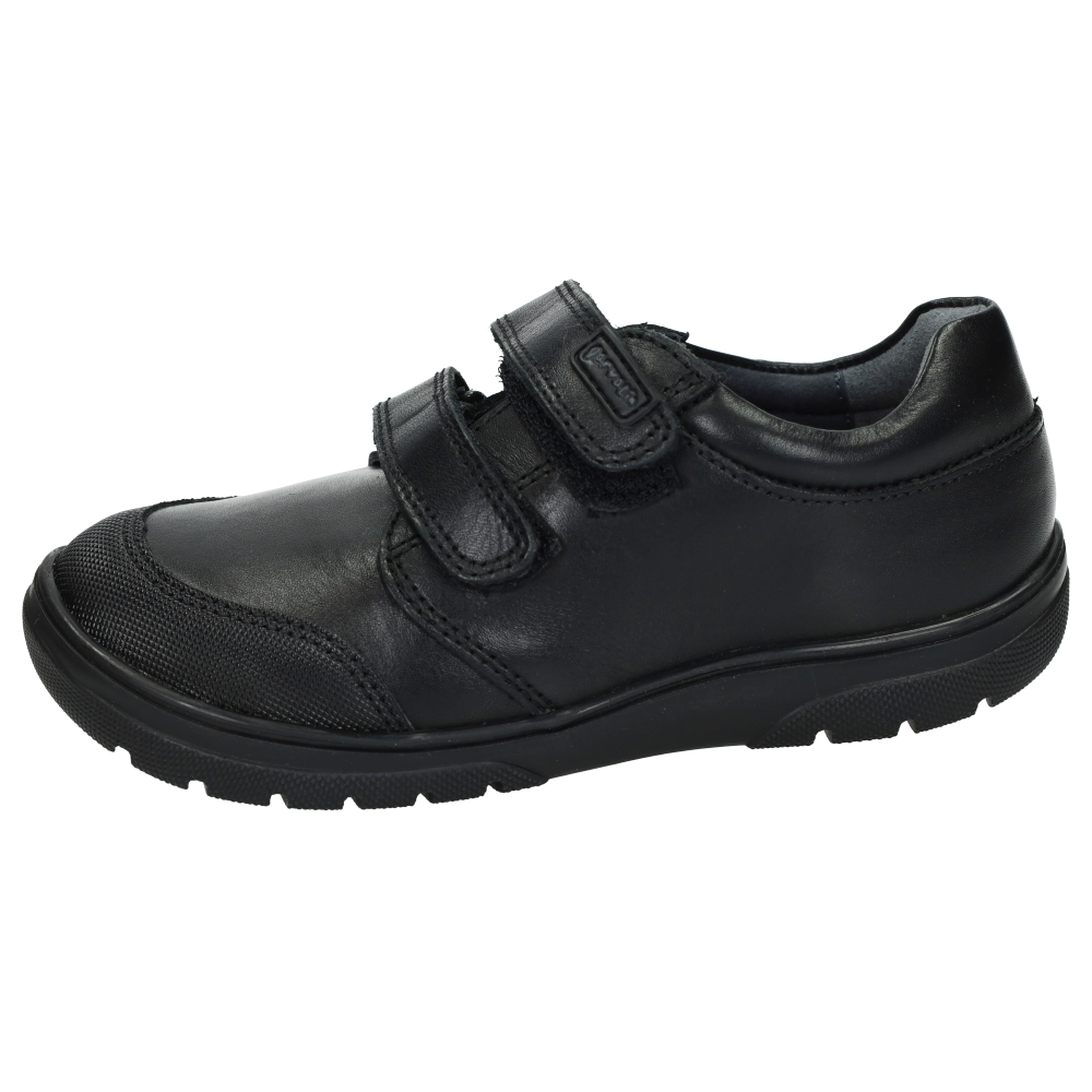 Zapato Colegial marca GARVALÍN para niño en color negro. COLEGIALES GARVALÍN