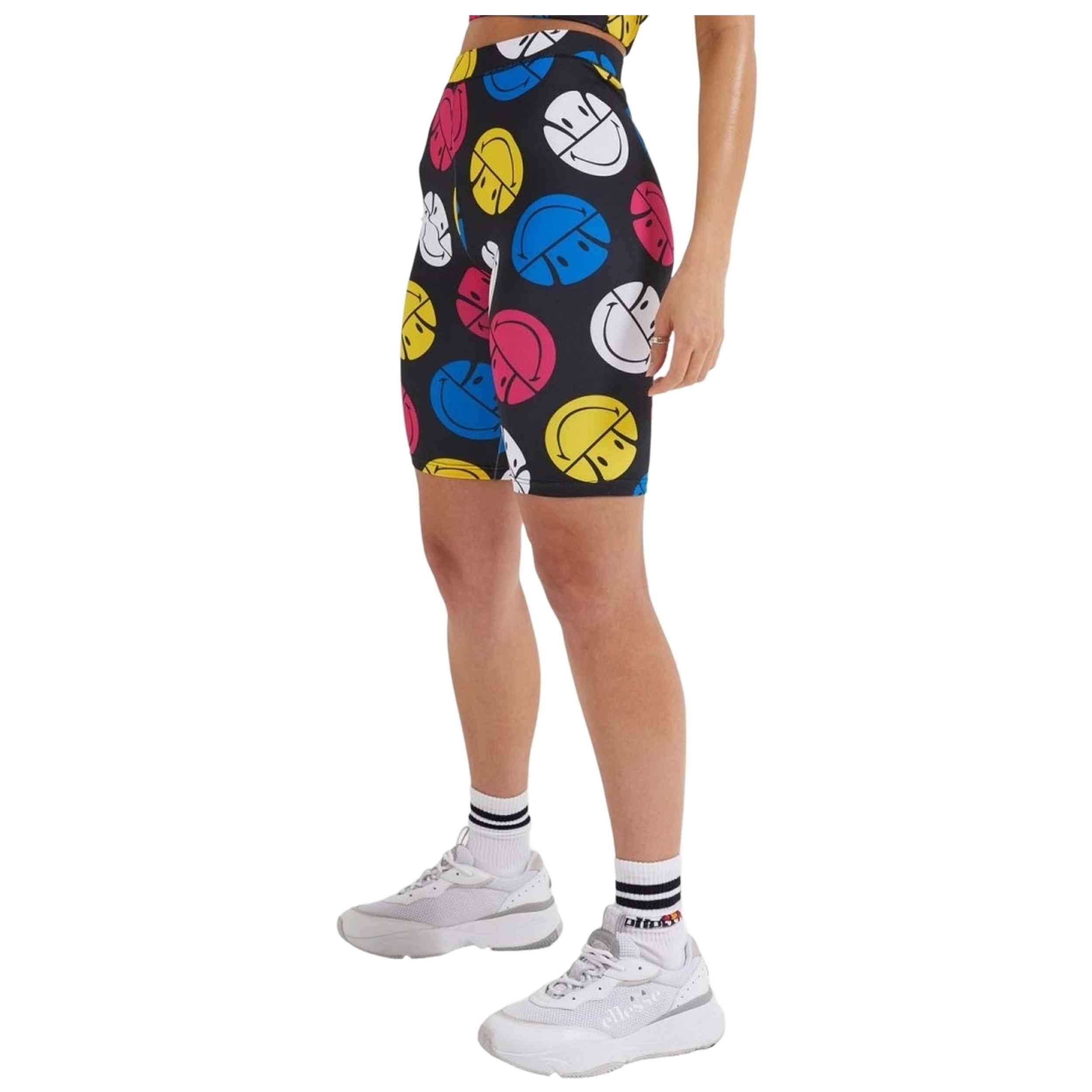 Pantalon Largo Ellesse modelo Smiley x ellesse. Shorts Livado para Mujer en color Multicolor