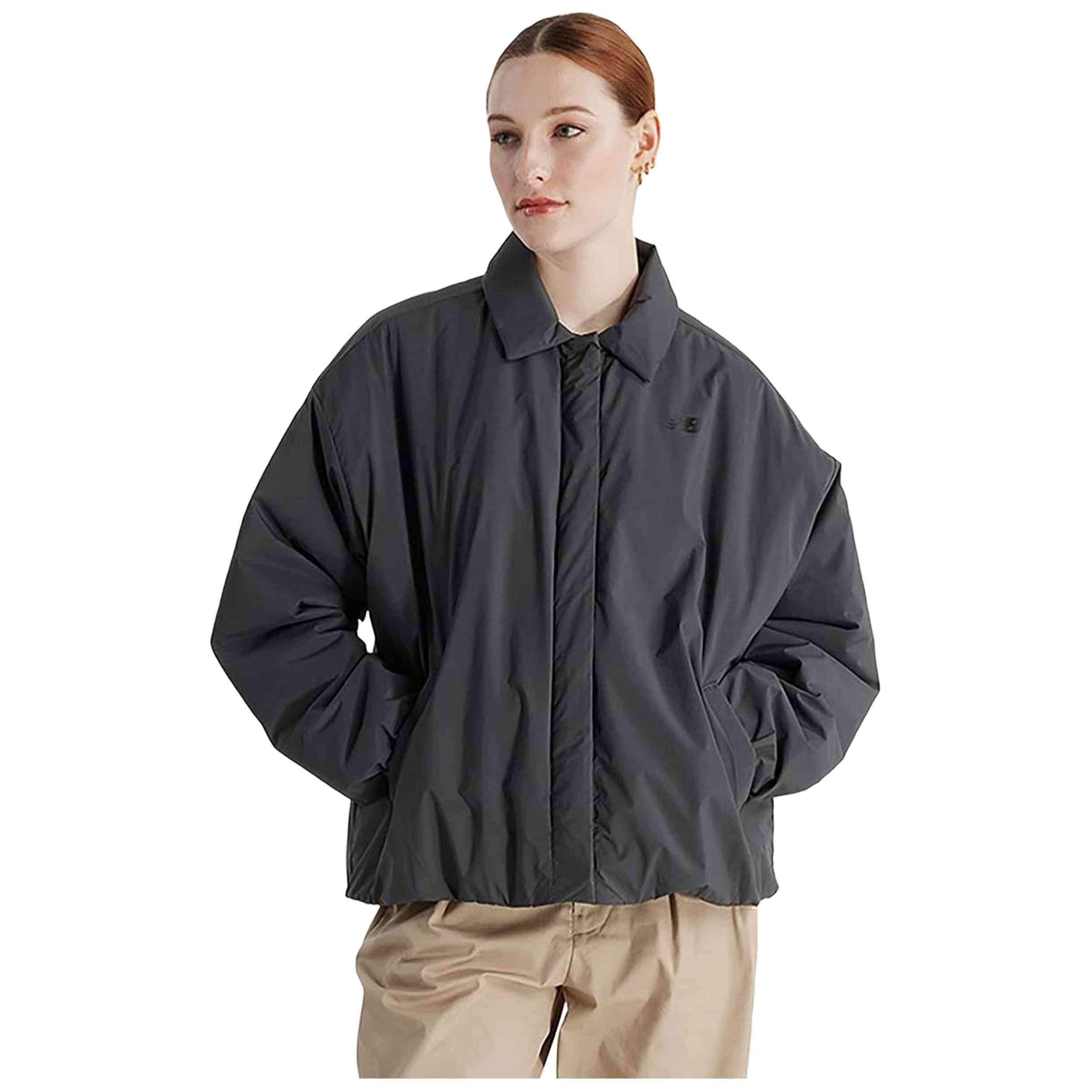 Chaqueta New Balance modelo WJ43506_ACK para Mujer en color Negro