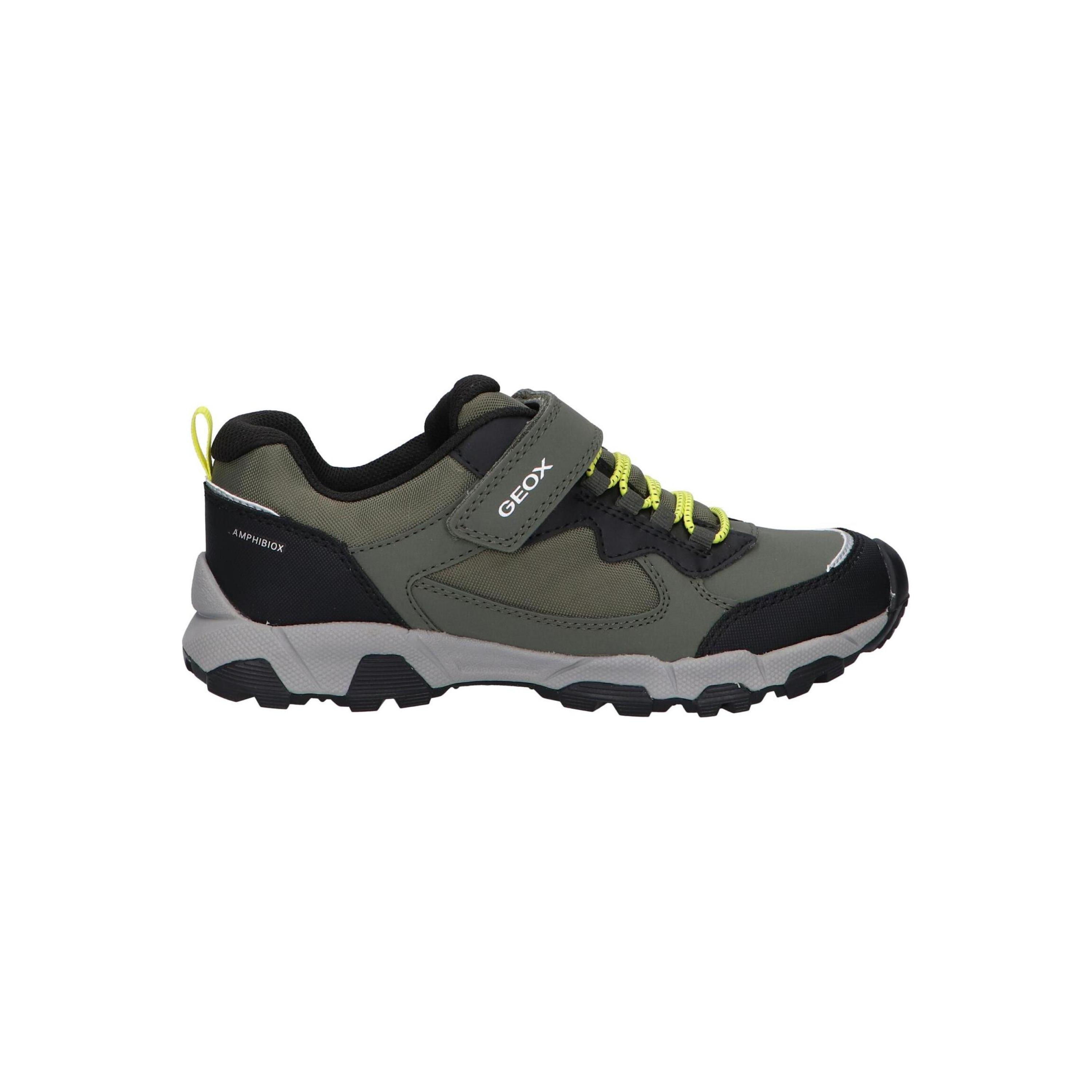 Geox casual sneakers for girls in green, made of synthetic leather and canvas, with textile lining and adjustable lace plus Velcro closure, perfect for play and everyday use, these comfortable girls' sneakers are ideal for all seasons.