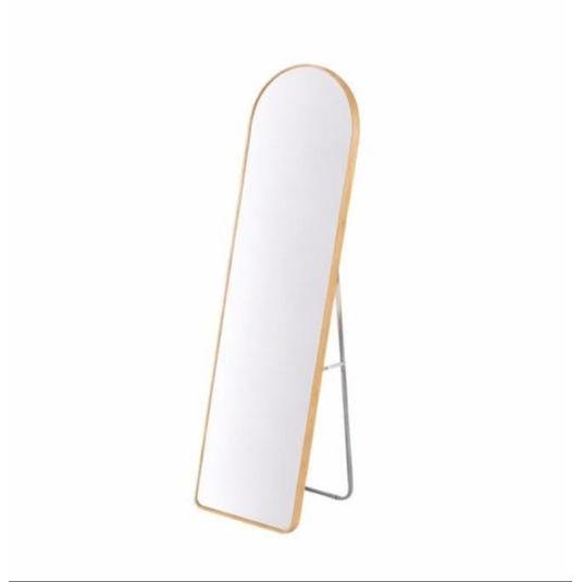 Espejo de pie natural Flamingo con parte superior curvada – 30 × 120 cm