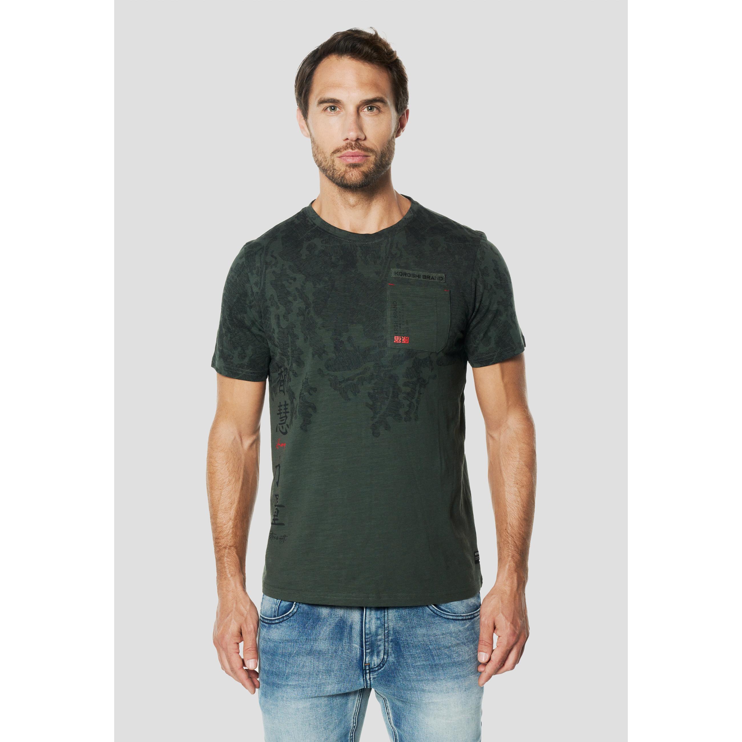 Koroshi - Camiseta hombre manga corta estampado dragón japonés all-over en degradado kaki, 100% algodón con bolsillo pecho y caracteres laterales
