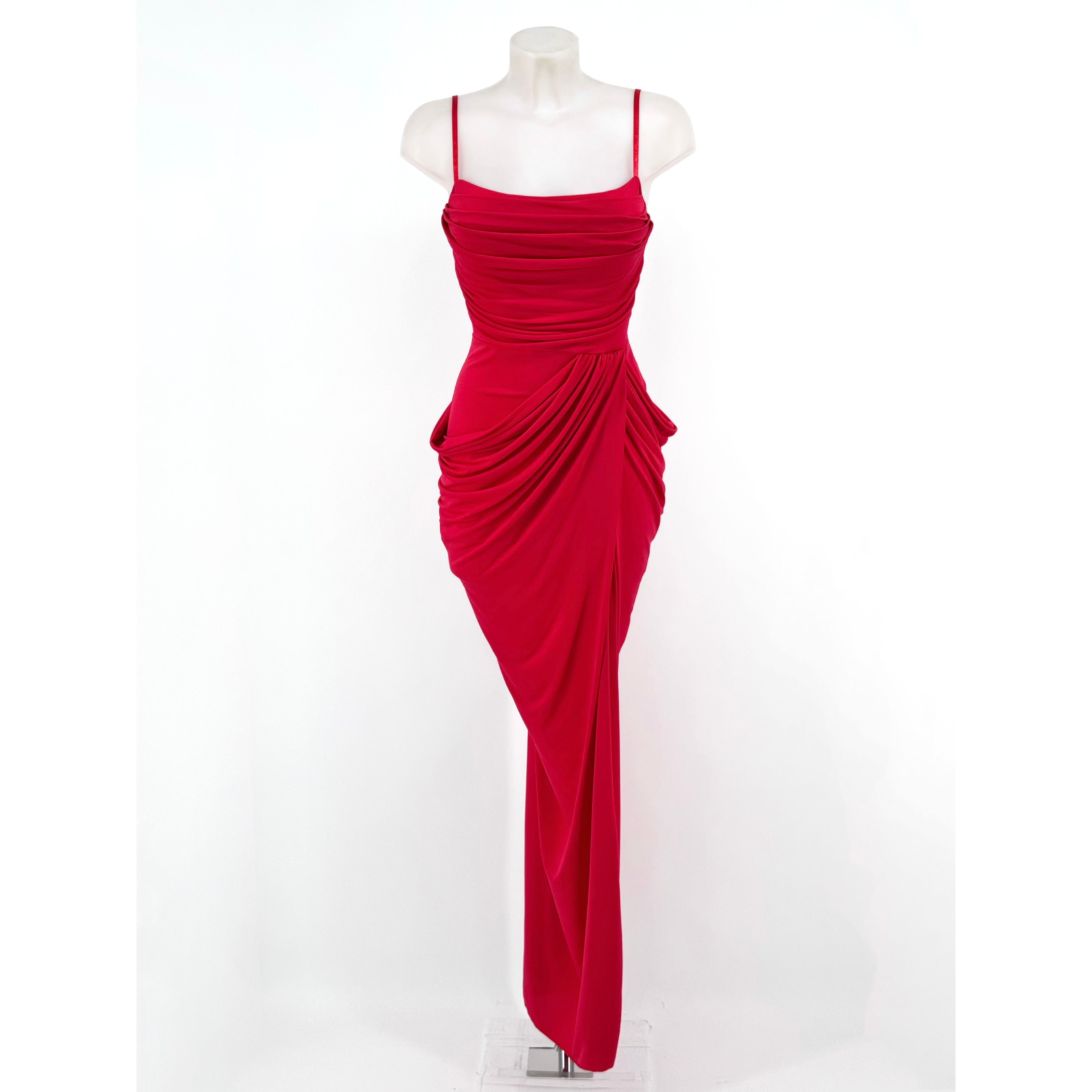 Vestido Largo de Fiesta en Tejido Crep, Escote Drapeado, Tirantes Finos y Espalda Descubierta con Ajuste Corsetero Tipo Lazada - Diseño Elegante con Falda Asimétrica Drapeada para Bodas, Galas y Eventos Especiales | Variedad de Colores Disponibles