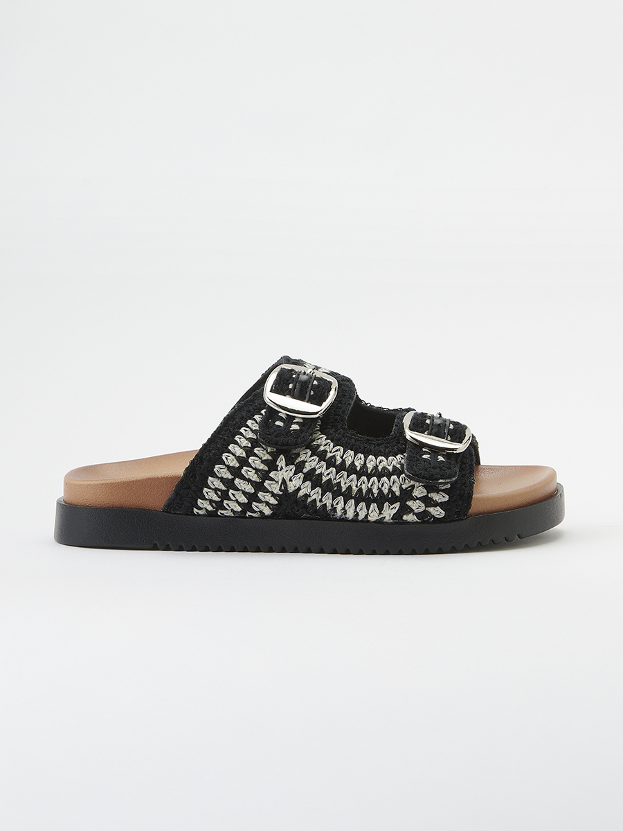 Koroshi - Sandalias planas tipo pala para mujer con hebillas metálicas y doble tira de rafia trenzada en blanco y negro, 100% poliuretano color negro