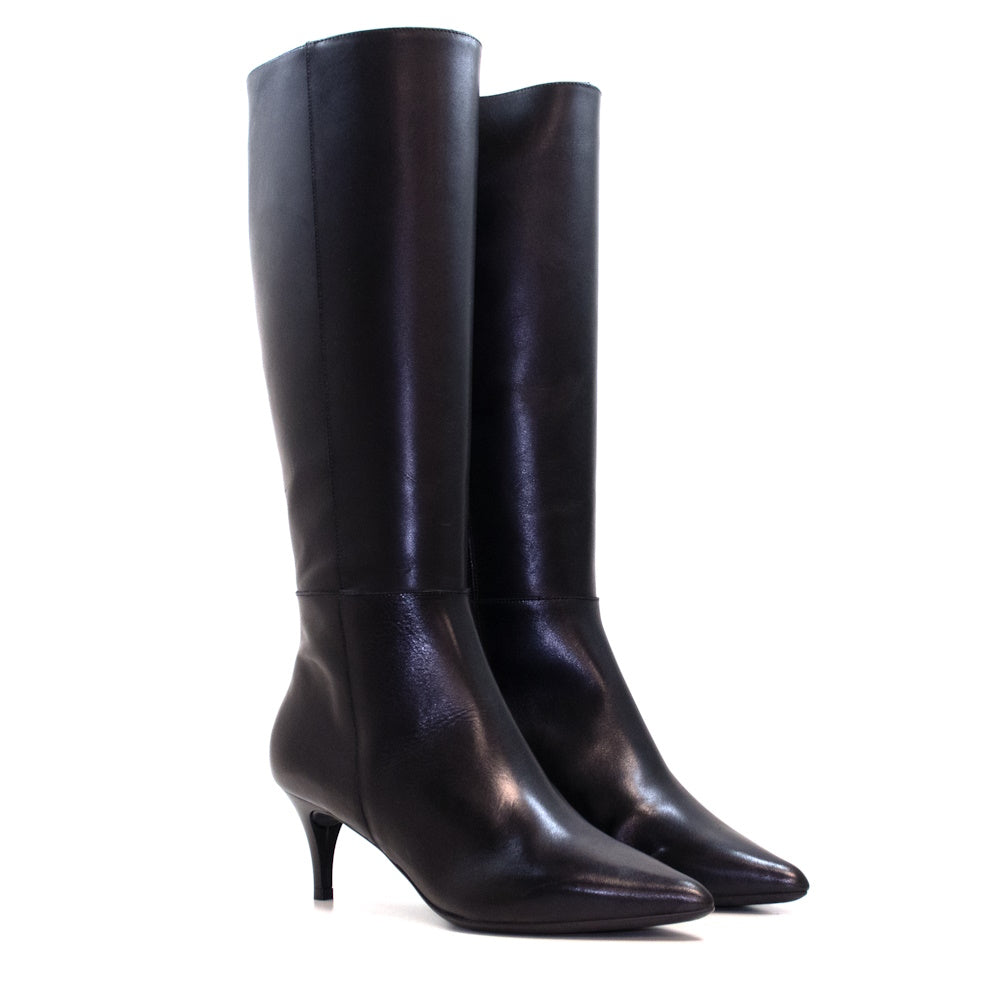 Bota Alta CA-2254 Cuero Elodie: Elegancia Artesanal con Tacón Medio, Piel Krust Natural y Comodidad Española para Mujer