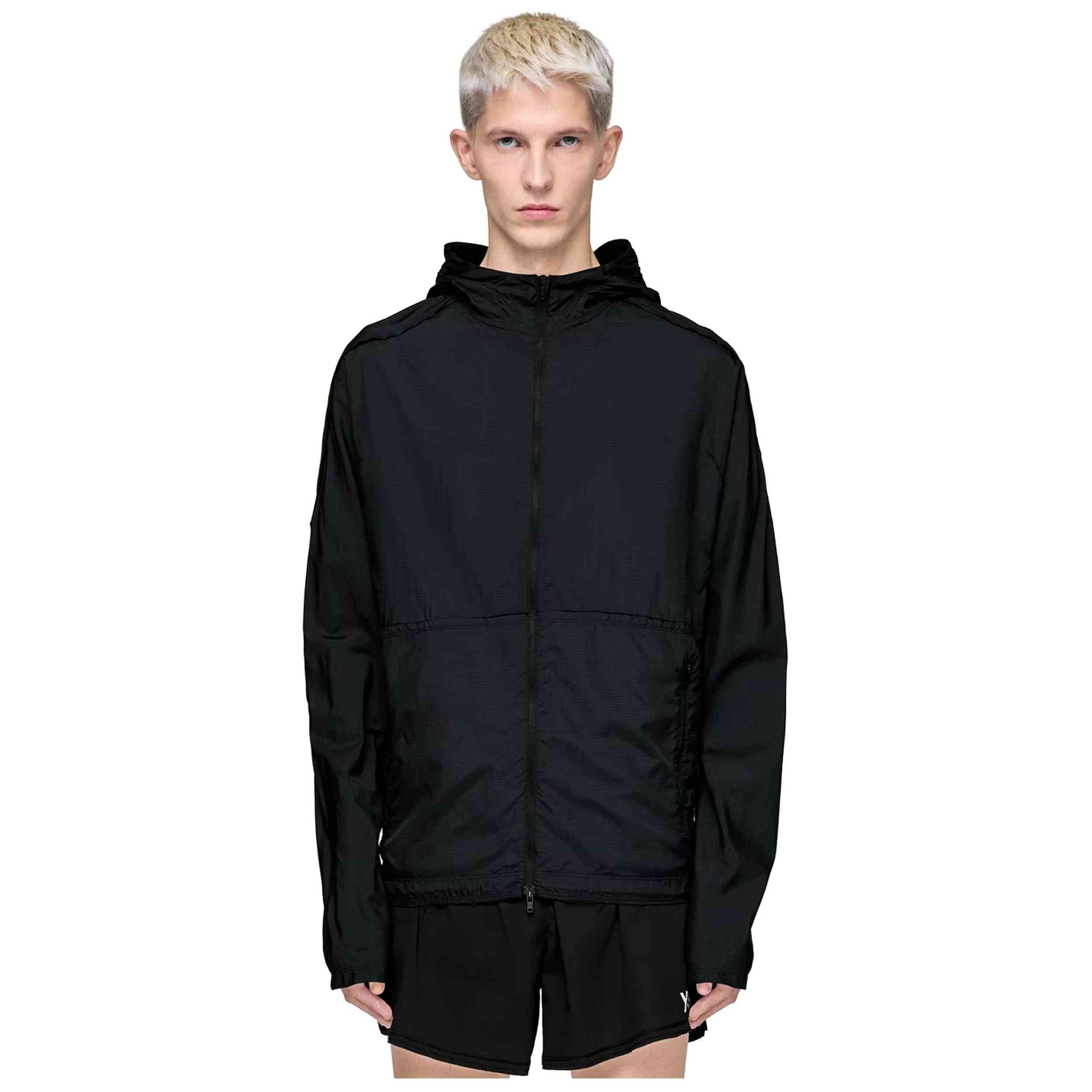 Chaqueta Adidas modelo Y-3 para hombre y mujer en color Negro