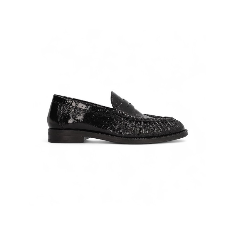 mocasin fruncido linea oxford piel charol