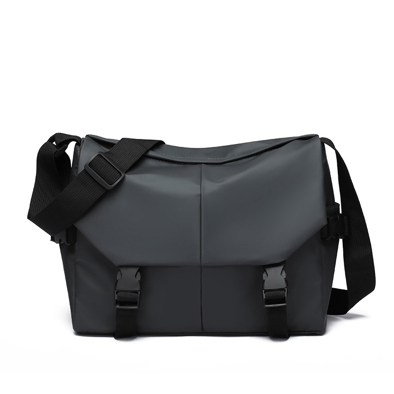 TK Bolso De Mano Para Motociclista Hombre Impermeable Grande Bandolera Estilo Hip Hop Para Viajes Y Negocios