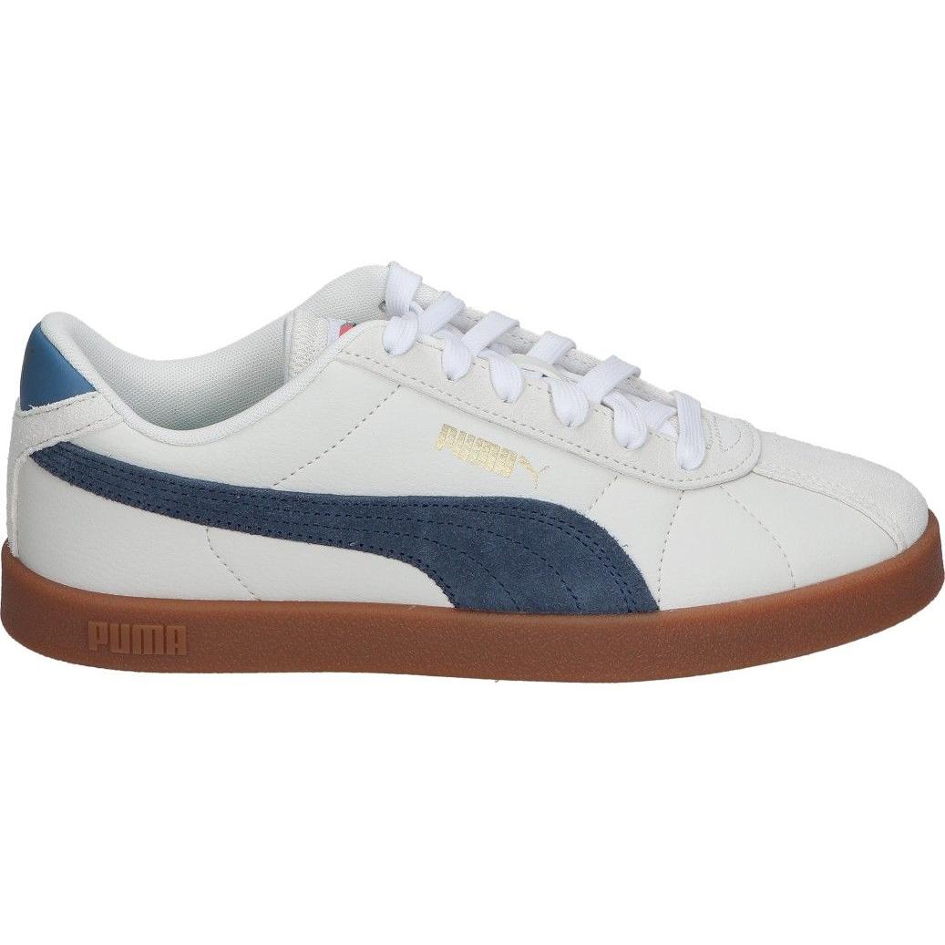 PUMA | Zapatilla Puma Club 2 Big Year Of Sport para Mujer – Deportiva en Color Blanco y Detalles en Azul – Sneaker con Cierre de Cordones – Estilo Casual – Ligeras y Cómodas – Modelo 399403-02