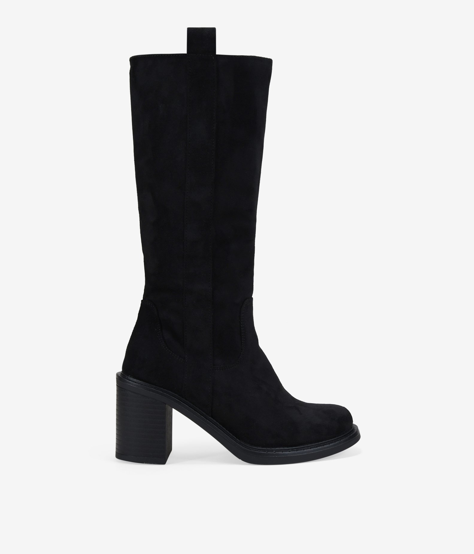 Bosanova Botas altas de tacón para mujer en ante con suela redonda y tacón ancho efecto madera. Cierre con cremallera interior.